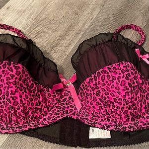 Super cute pink leopard bra 42D